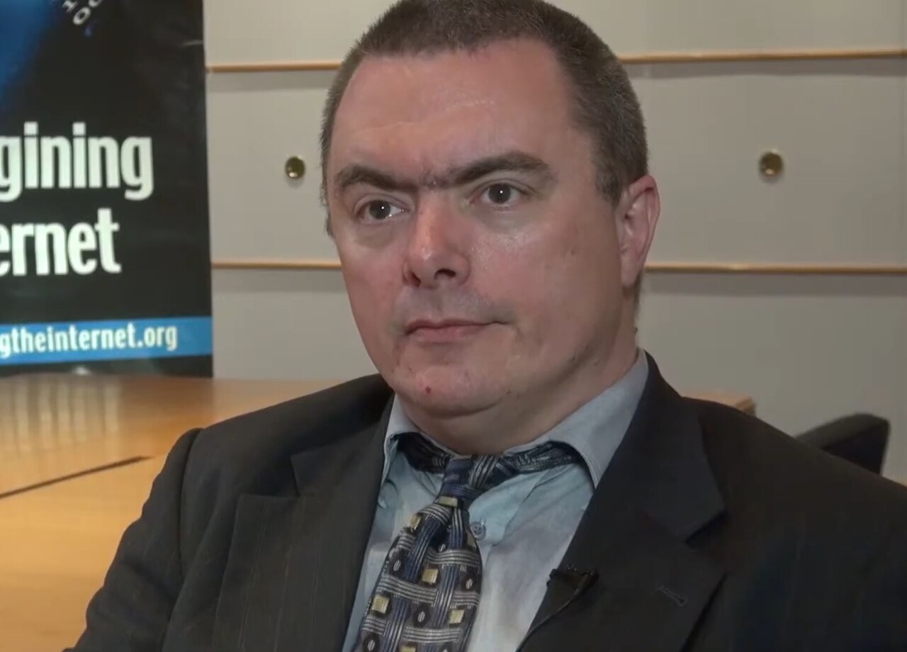 Paul Vixie, who maintained BIND from 1989 to 1999 and authored many of the DNS RFCs